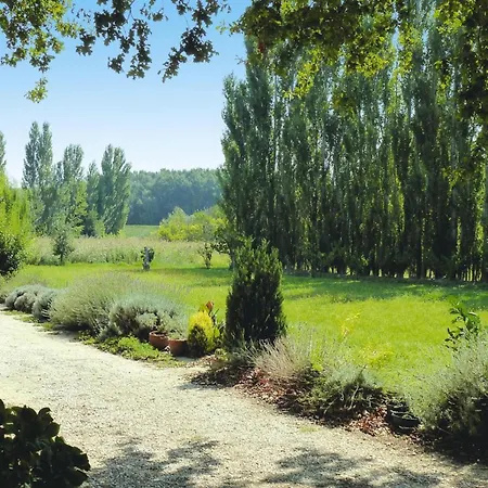 With Private Terrace, Beaucaire, Cleaning Included